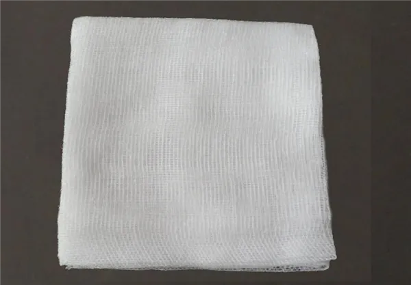 Gázová komprese 10 x 10 cm, nesterilní /17nití/  ( 100 ks)