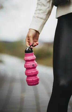 BrainMax Grenade bottle, skládací silikonová lahev na vodu,růžová 580 m