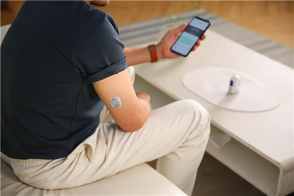 CareSens Air senzor pro kontinuální měření glykémie, i-sens 