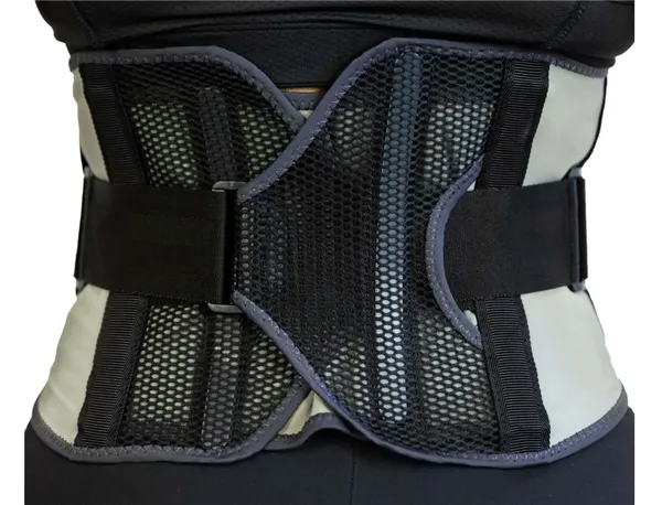 Mueller Adjust-to-fit back support, bederní pás