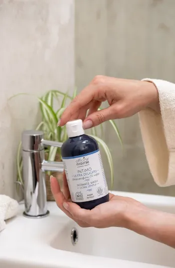 Officina Naturae Intimní mycí gel pro velmi citlivou pokožku Ultra Delicato (250 ml)