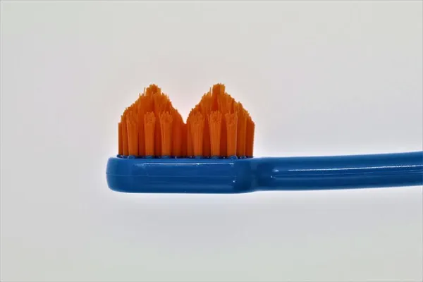 Zubní kartáček Splash Brush 150 modrý 2