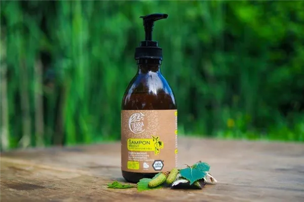 Tierra Verde Březový šampon na suché vlasy s citrónovou trávou (230 ml)