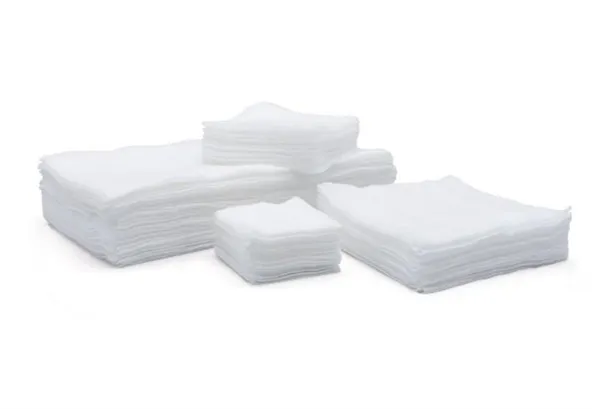 Kompresy z netkaného textilu nesterilní 4 vrstvy 10 x 10 cm (100ks/bal) 